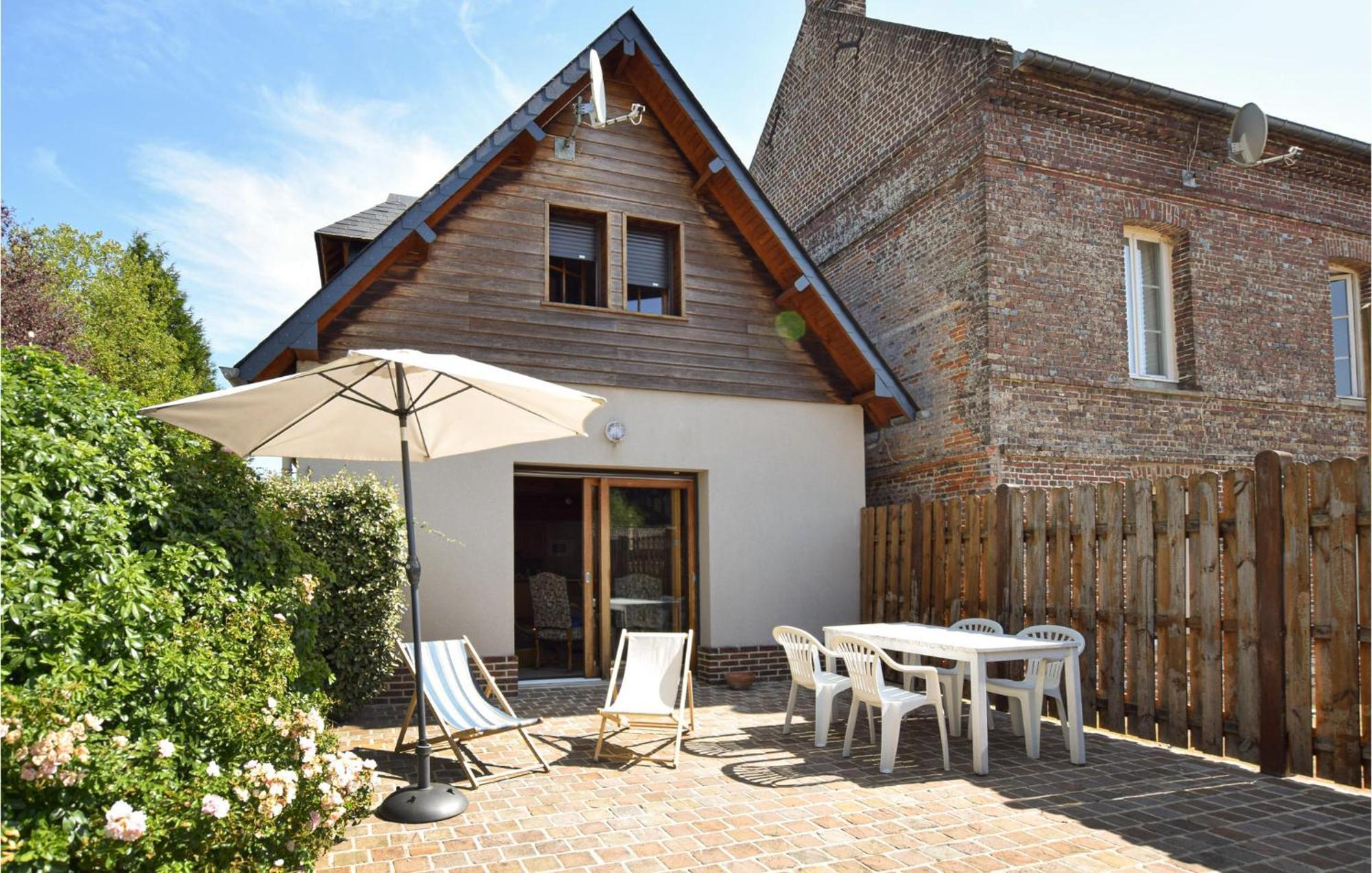 Beautiful Home In Le Bourg-Dun With Kitchen Εξωτερικό φωτογραφία